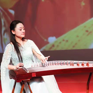 反抗激烈半推半就下一句
